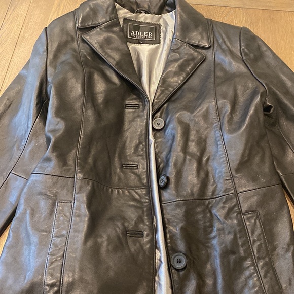 Leather jacket - Picture 2 of 3